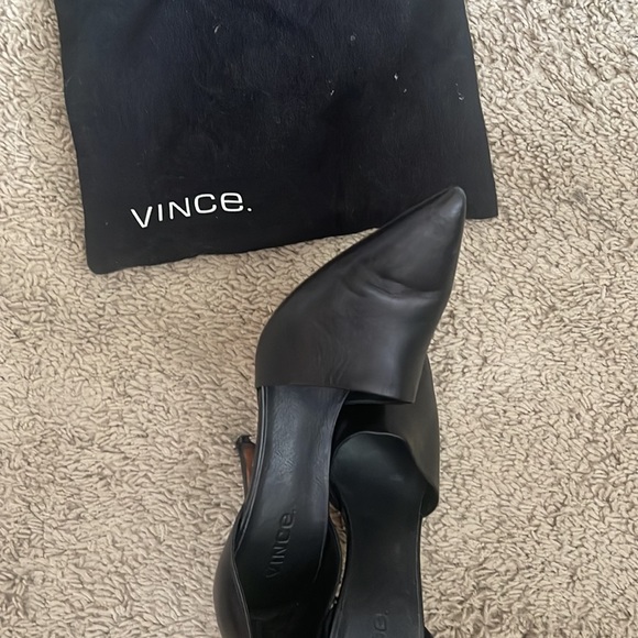 Vince ‘Claire’ Black Leather Pumps Kitten Heel with dust bag Size 8.5M - Picture 8 of 8